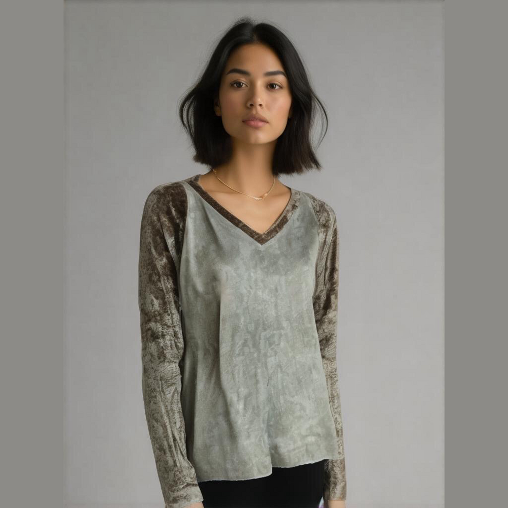 Brooke & Goldie | NWT Green Suede Velvet Top Long Sleeve S